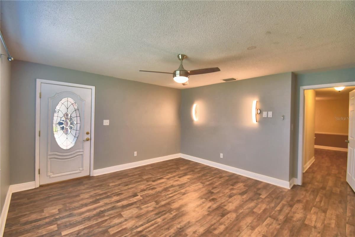 1206 SUSAN LANE — photo 7 of 64
