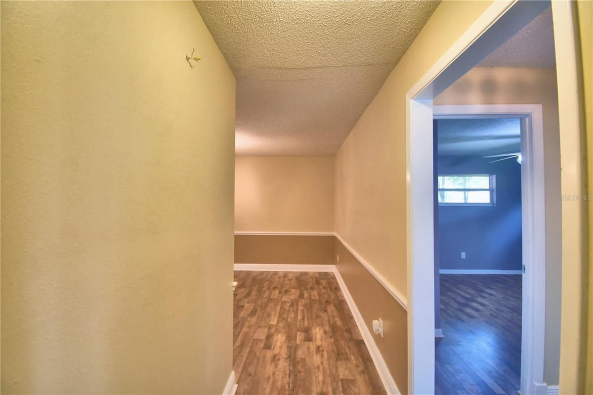 1206 SUSAN LANE — photo 23 of 64