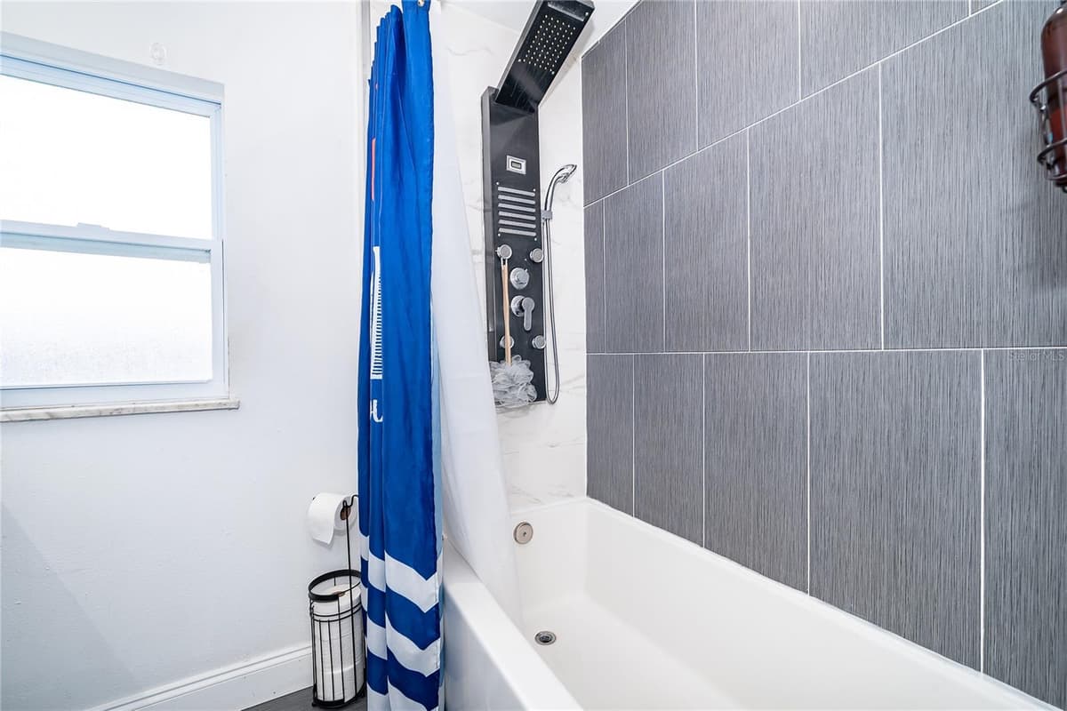 10 CELESTE STREET — photo 19 of 25