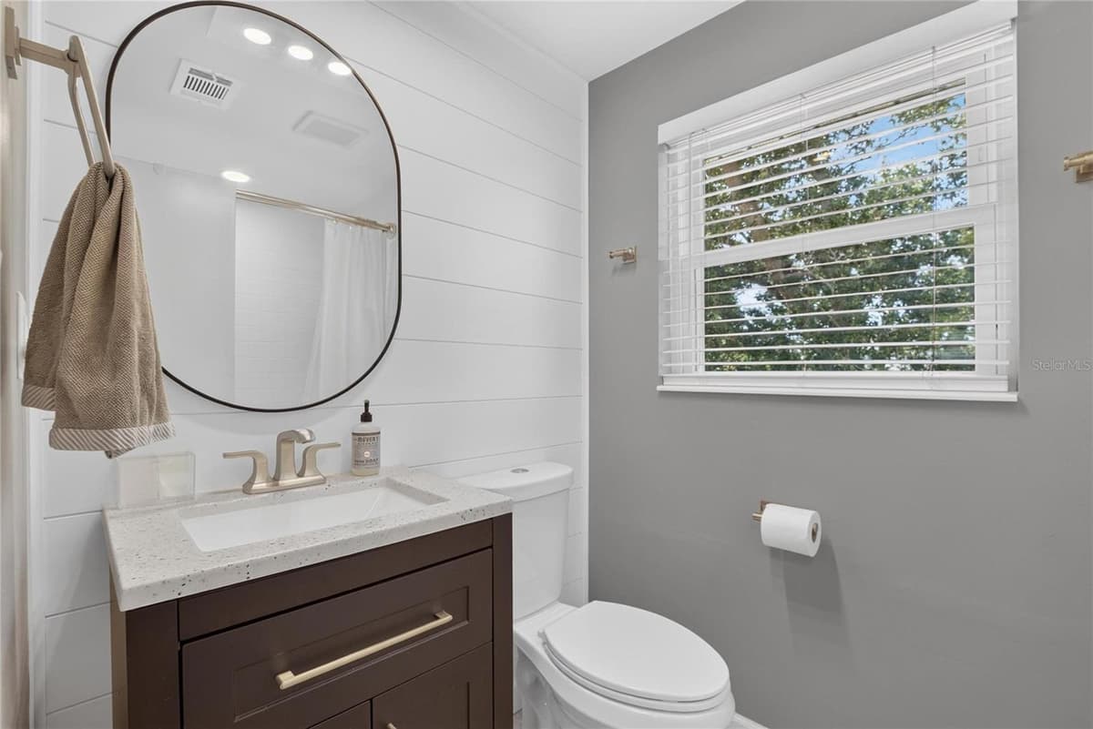 10718 DRUMMOND RD — photo 32 of 40