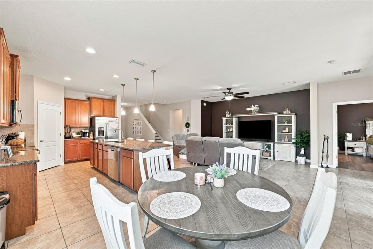 12110 LEGACY BRIGHT STREET — photo 5 of 49