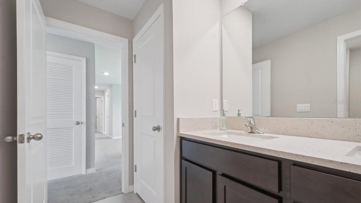 4332 HIDDEN FARM DRIVE — photo 18 of 23