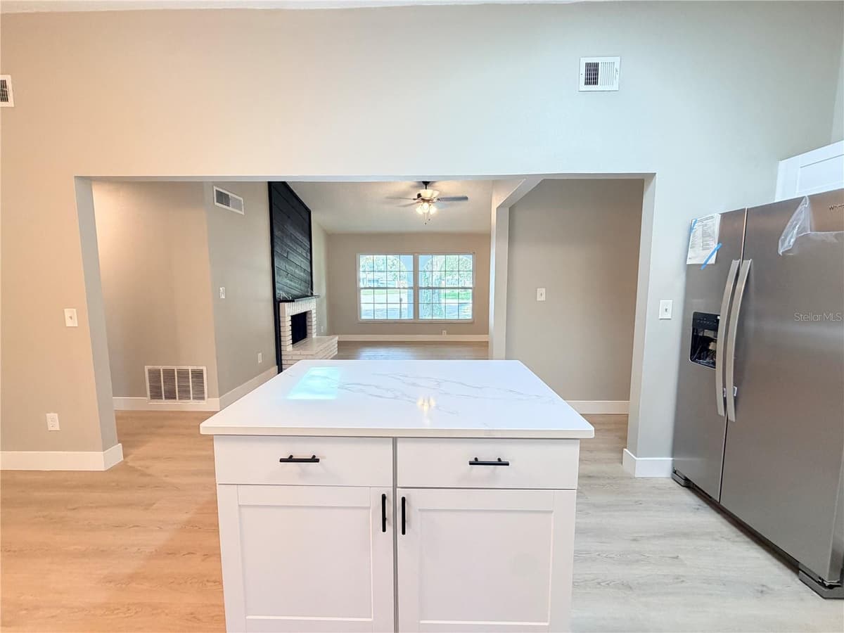 8428 BARK COURT — photo 13 of 37