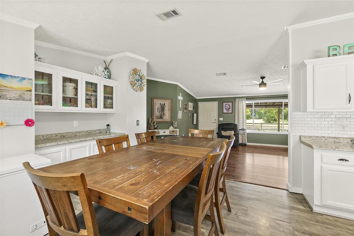 2055 COUNTY ROAD 75 — photo 11 of 32