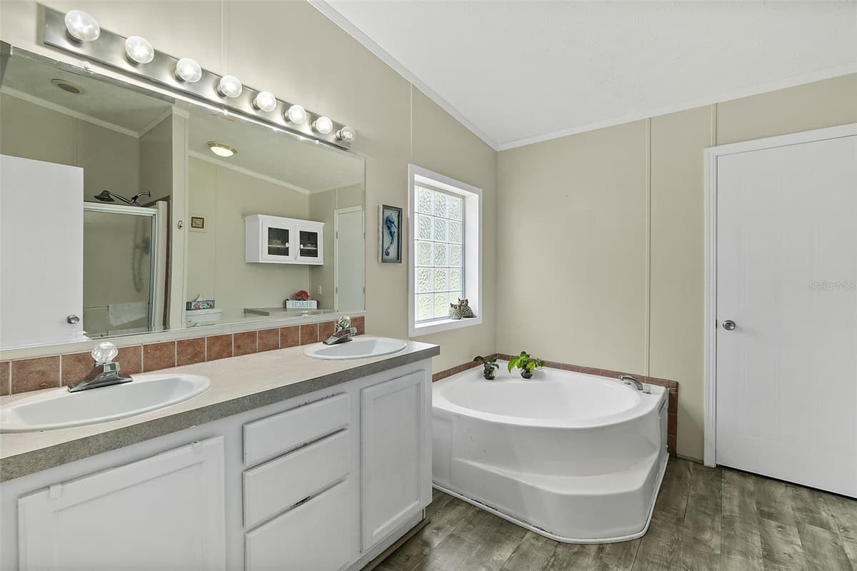 2055 COUNTY ROAD 75 — photo 17 of 32