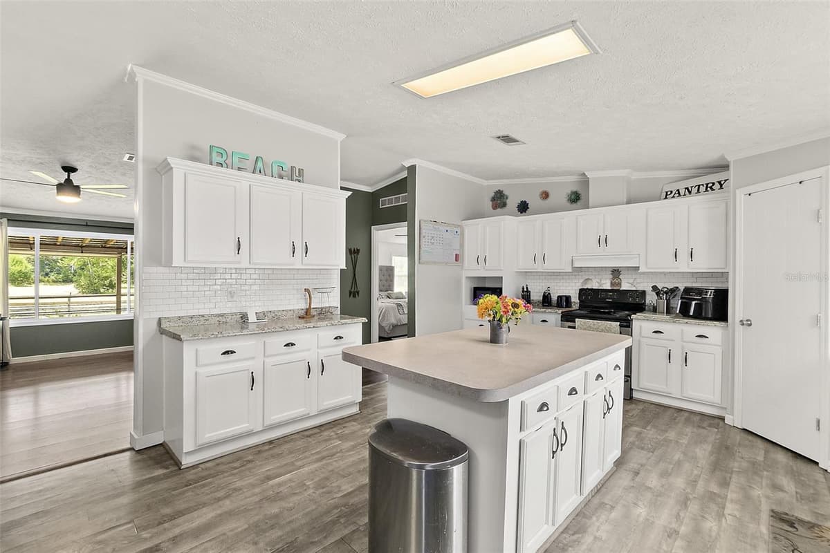 2055 COUNTY ROAD 75 — photo 14 of 32