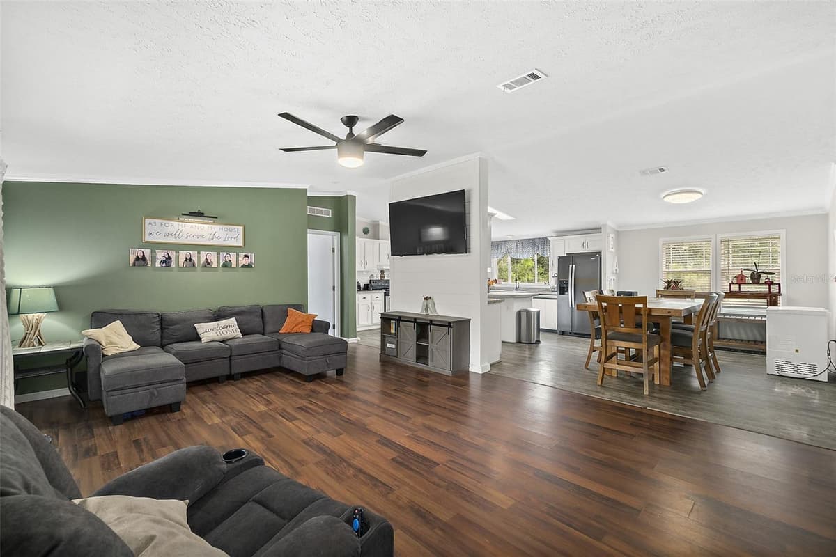 2055 COUNTY ROAD 75 — photo 5 of 32