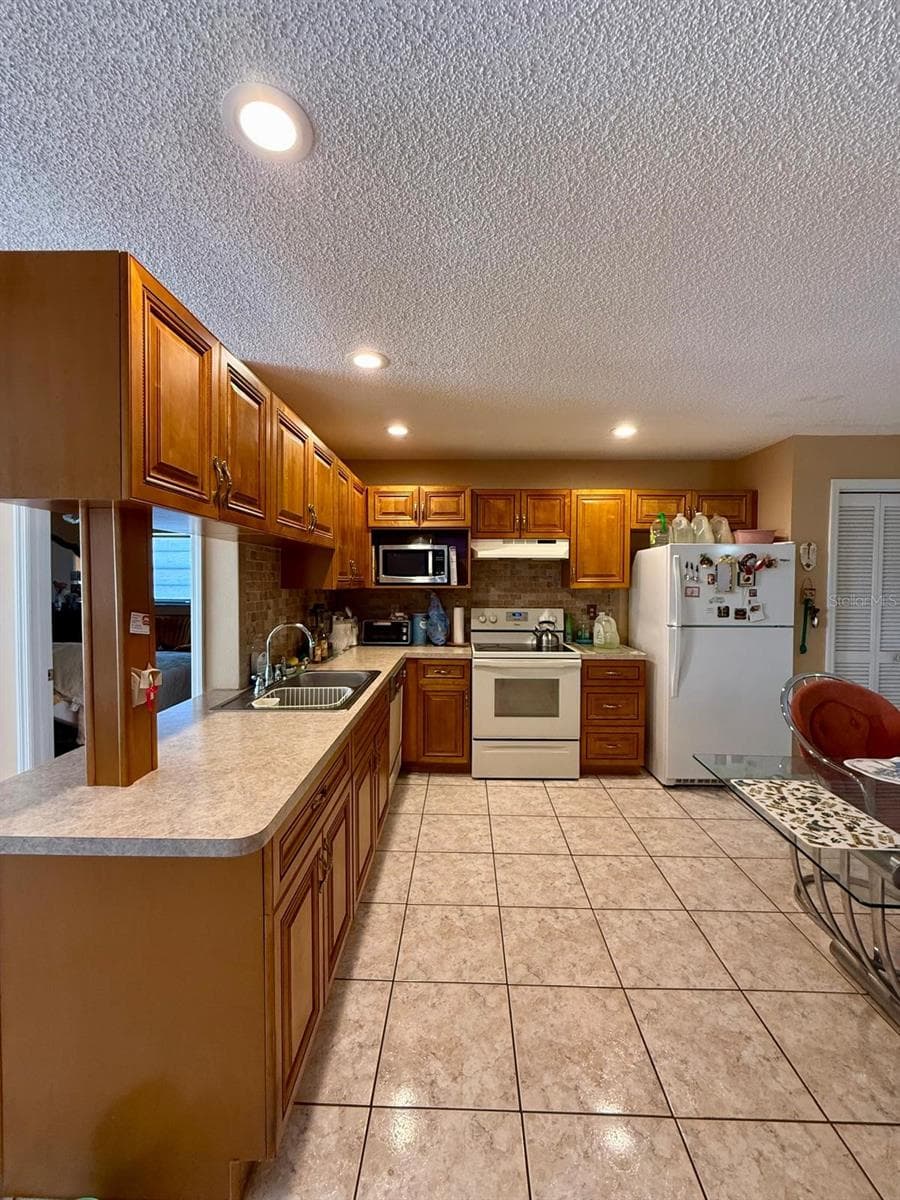8949 FOREST LAKE DRIVE — photo 13 of 21