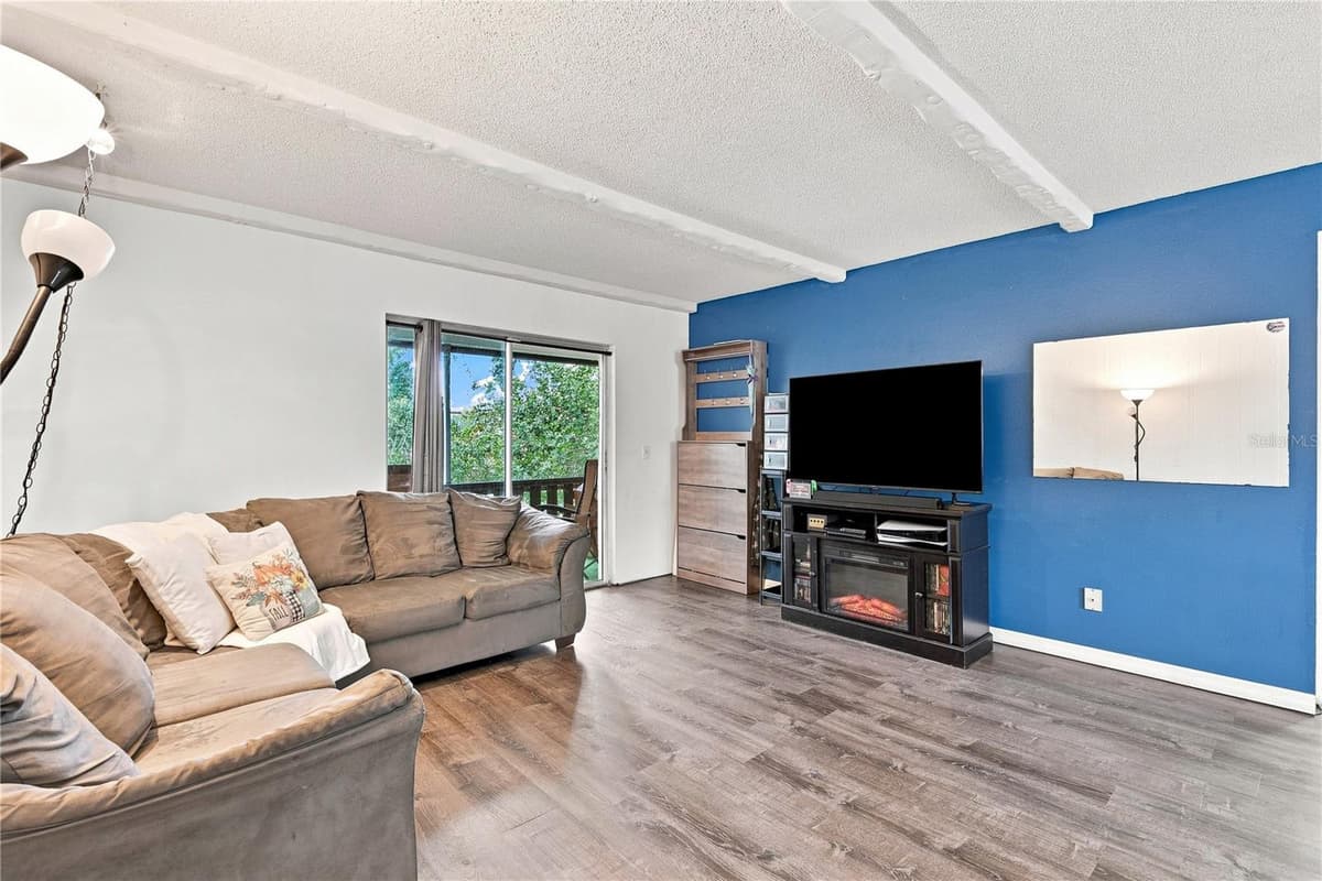 4745 AVON COURT — photo 4 of 36