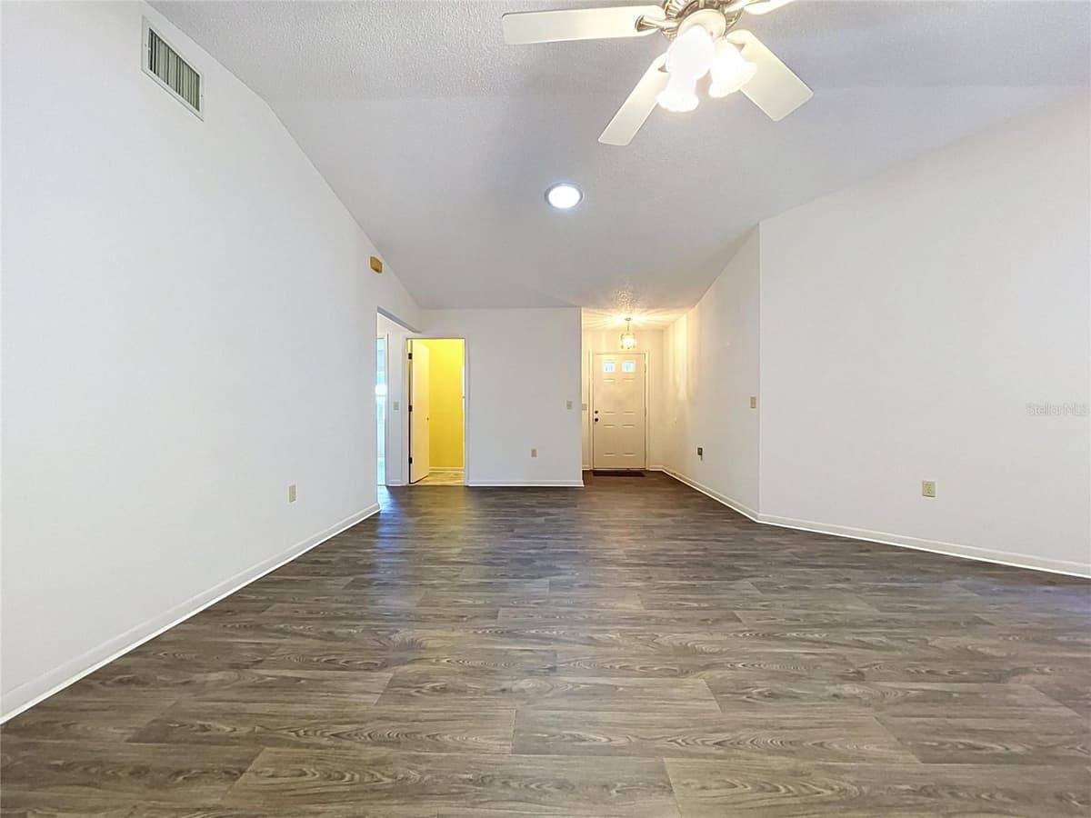 4983 PLEASANT HOLLOW TRAIL — photo 12 of 64