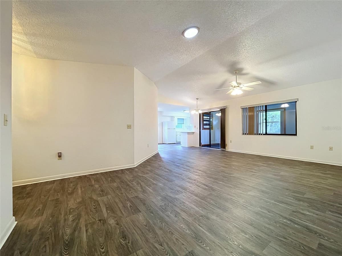 4983 PLEASANT HOLLOW TRAIL — photo 16 of 64