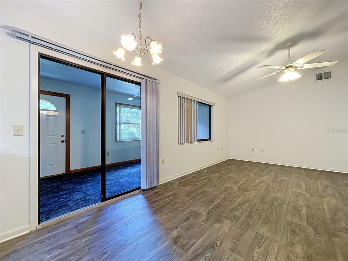 4983 PLEASANT HOLLOW TRAIL — photo 18 of 64