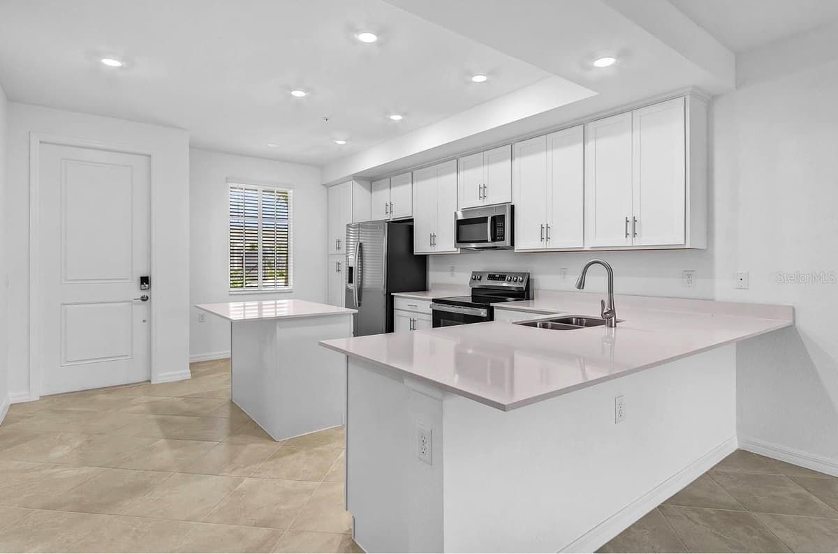 14191 HERITAGE LANDING BOULEVARD — photo 16 of 45