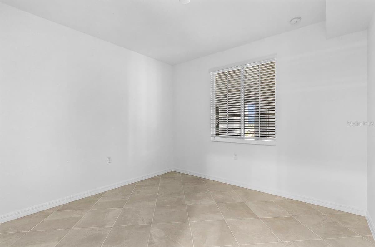 14191 HERITAGE LANDING BOULEVARD — photo 21 of 45