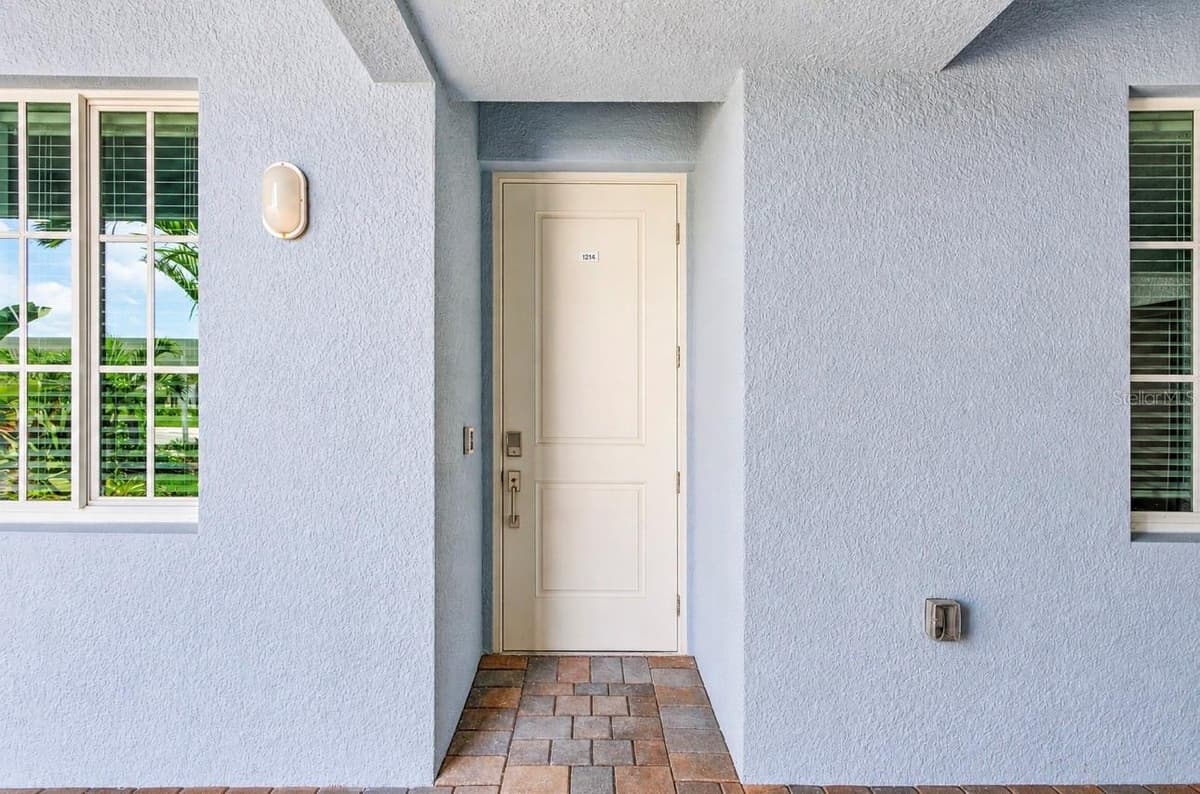 14191 HERITAGE LANDING BOULEVARD — photo 7 of 45