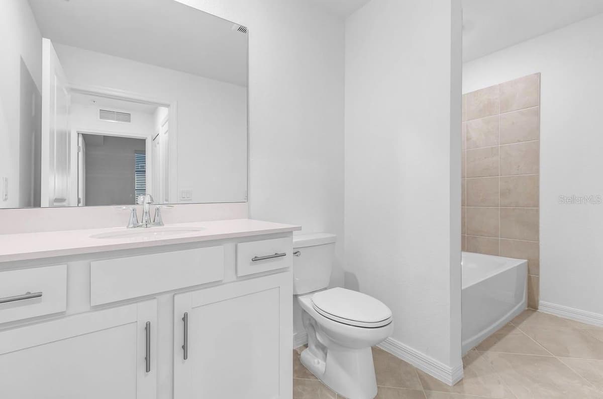 14191 HERITAGE LANDING BOULEVARD — photo 18 of 45
