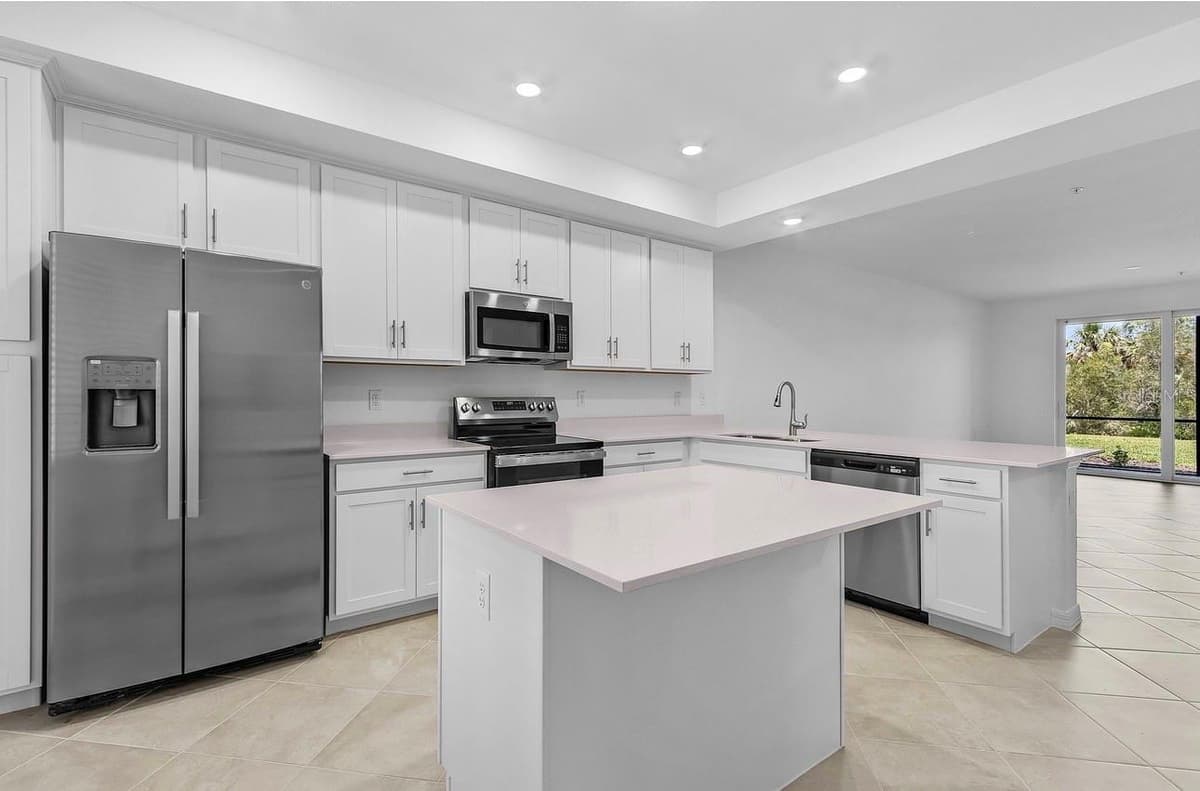 14191 HERITAGE LANDING BOULEVARD — photo 11 of 45