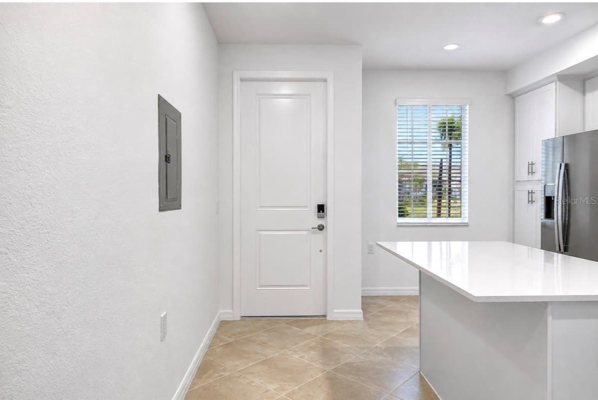 14191 HERITAGE LANDING BOULEVARD — photo 9 of 45