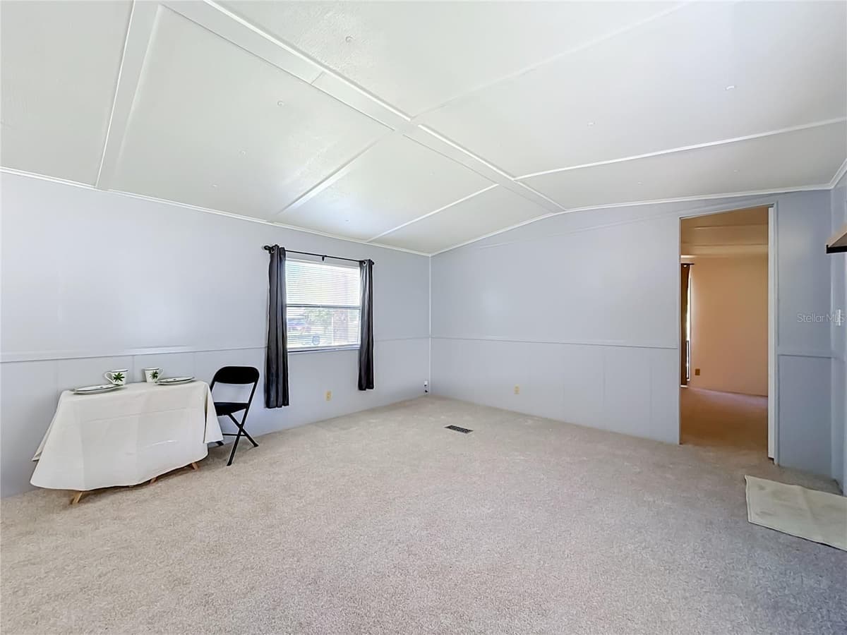 6050 81ST TERRACE — photo 8 of 40