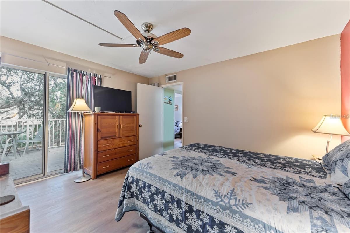 4150 ATLANTIC AVENUE — photo 22 of 35
