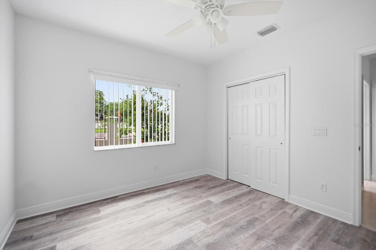 14902 DEVONSHIRE WOODS PLACE — photo 23 of 43
