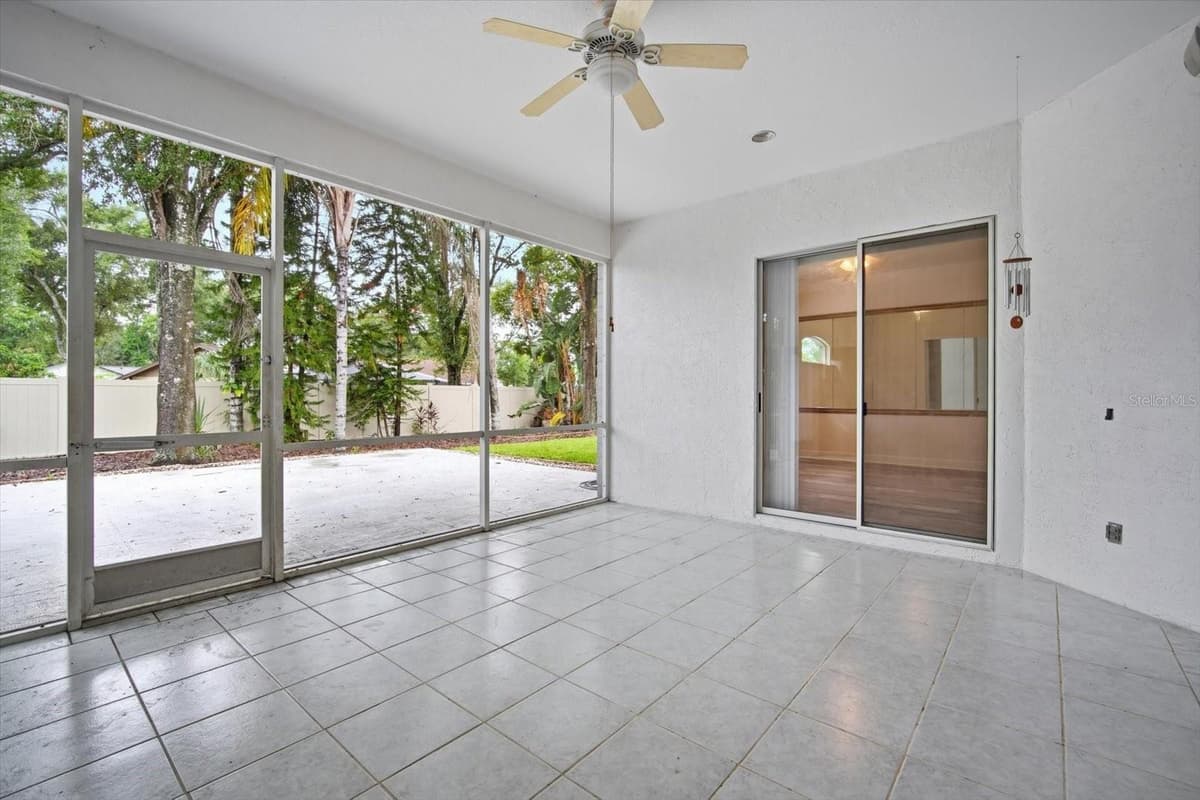14902 DEVONSHIRE WOODS PLACE — photo 31 of 43