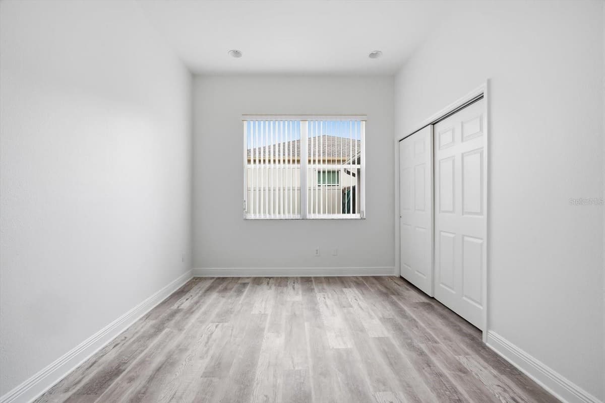 14902 DEVONSHIRE WOODS PLACE — photo 16 of 43