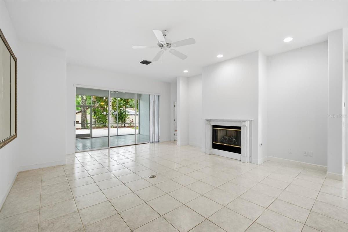 14902 DEVONSHIRE WOODS PLACE — photo 7 of 43