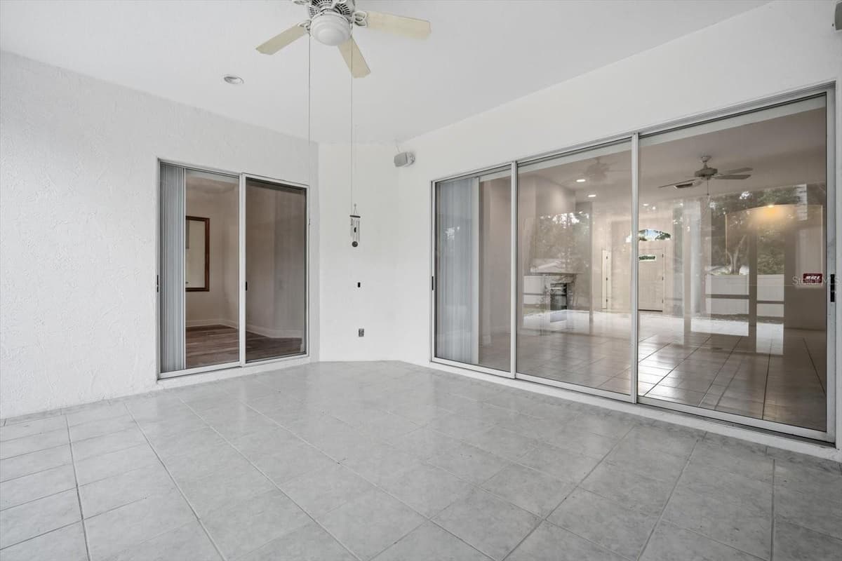 14902 DEVONSHIRE WOODS PLACE — photo 30 of 43