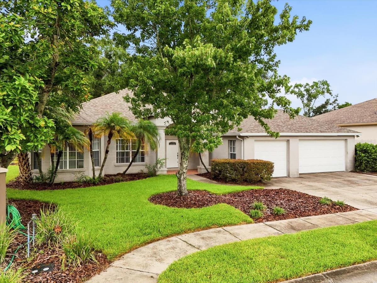 14902 DEVONSHIRE WOODS PLACE — photo 2 of 43