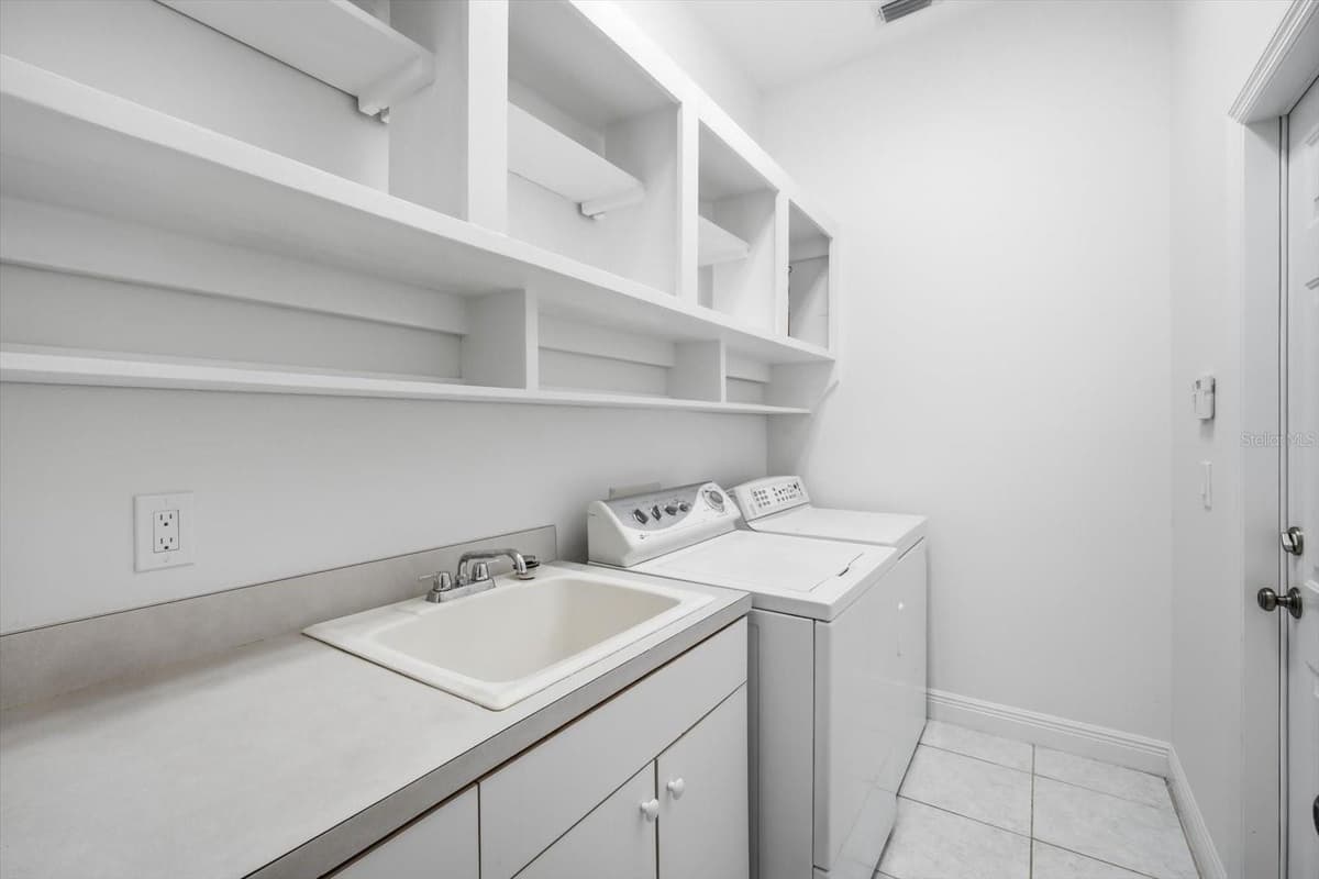 14902 DEVONSHIRE WOODS PLACE — photo 29 of 43