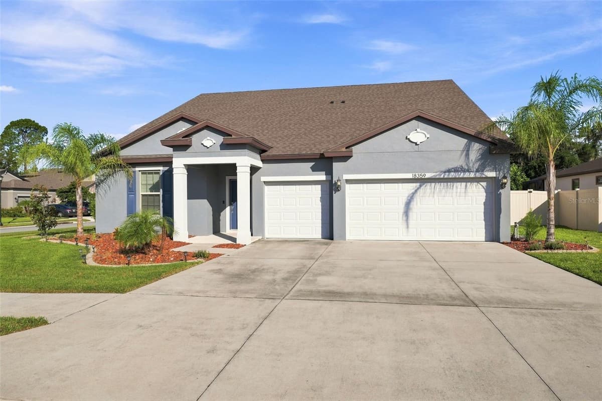 18359 CORTES CREEK BOULEVARD — photo 2 of 56