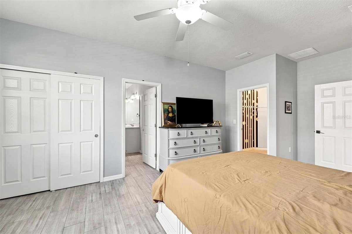 18359 CORTES CREEK BOULEVARD — photo 10 of 56