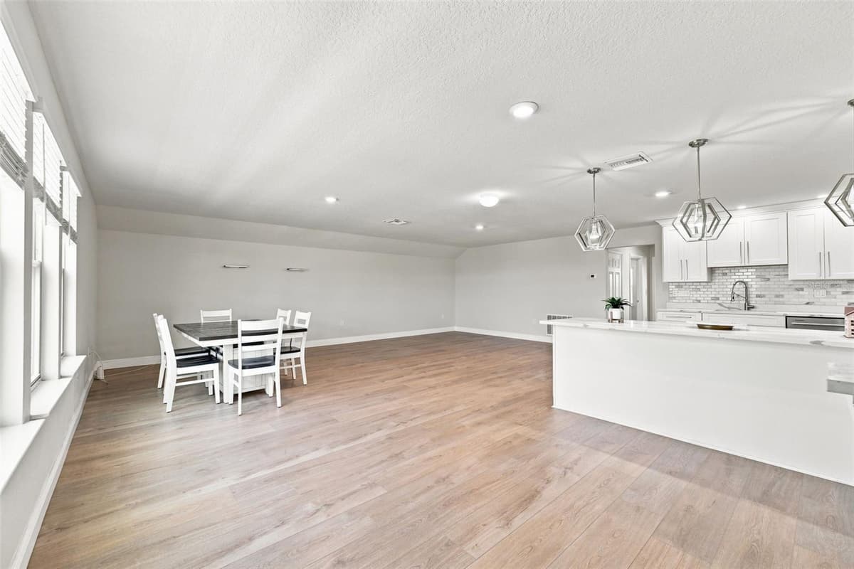 18359 CORTES CREEK BOULEVARD — photo 28 of 56