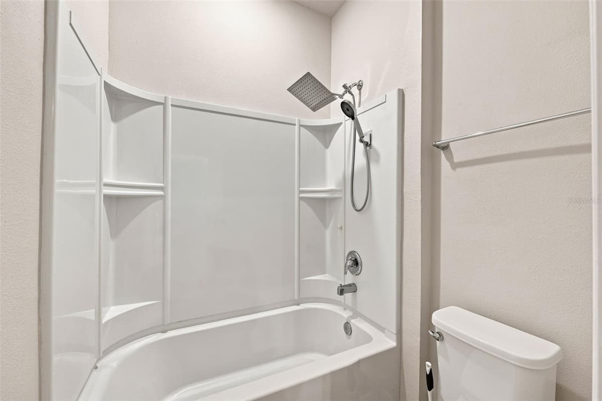 18359 CORTES CREEK BOULEVARD — photo 16 of 56