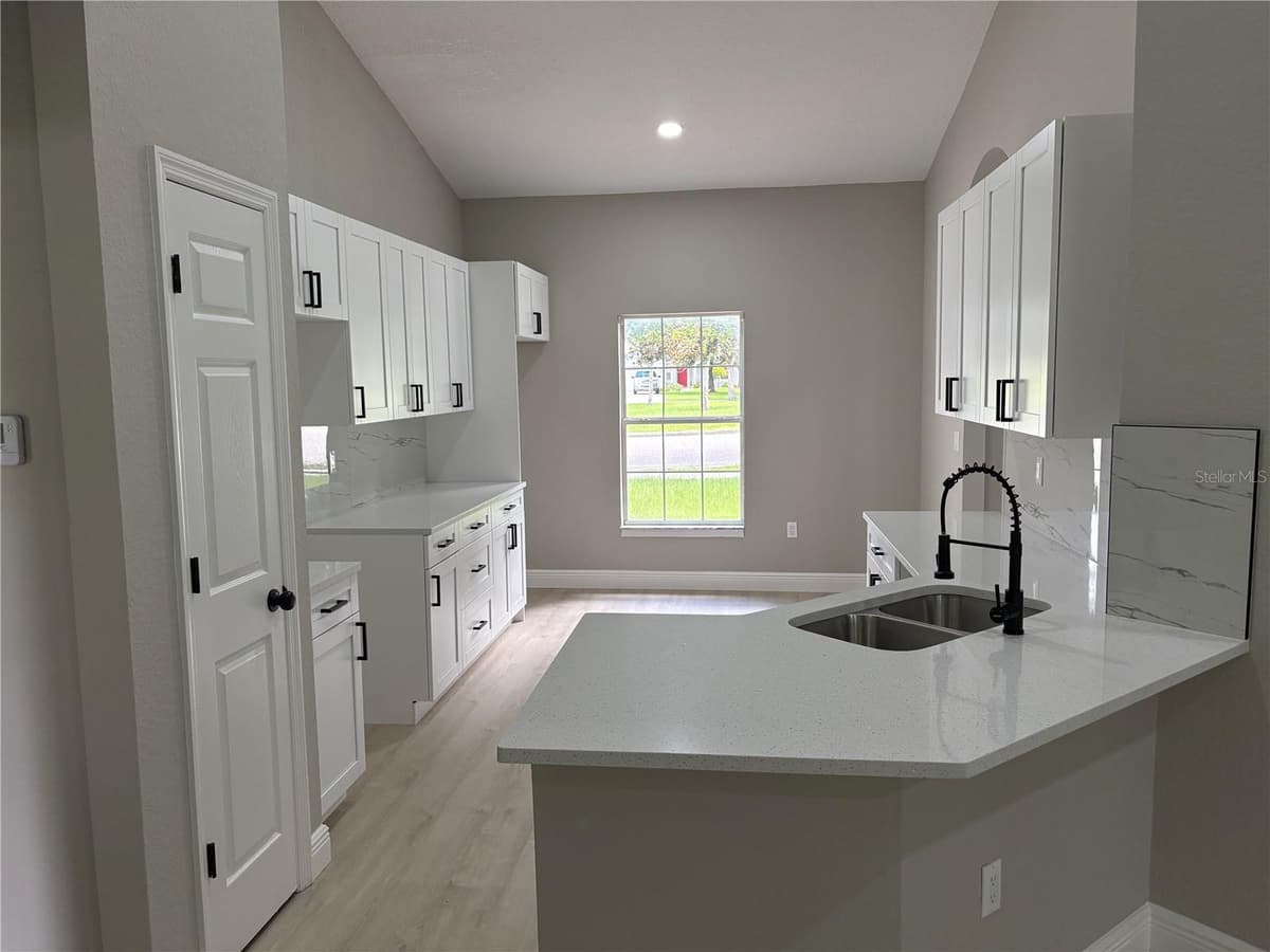1415 CRISTO REY PLACE — photo 3 of 25