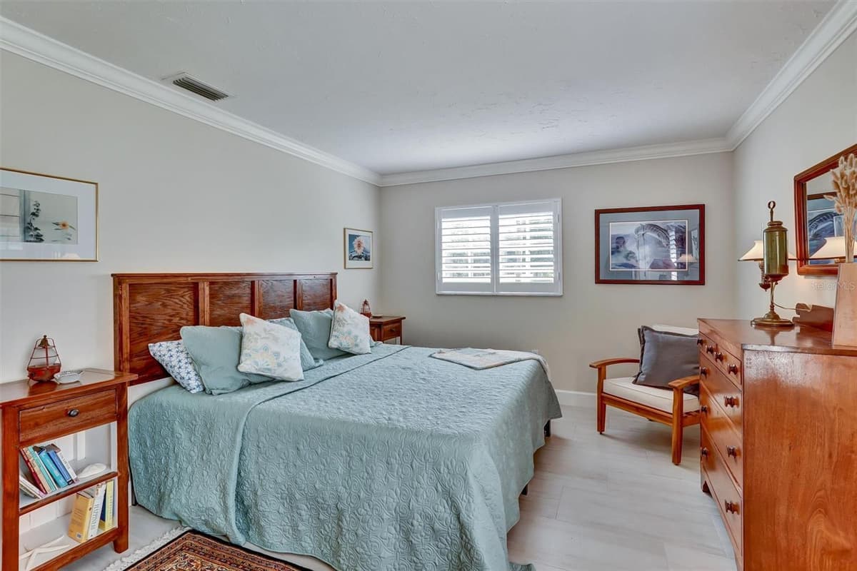 7913 BROADMOOR PINES BOULEVARD — photo 35 of 59