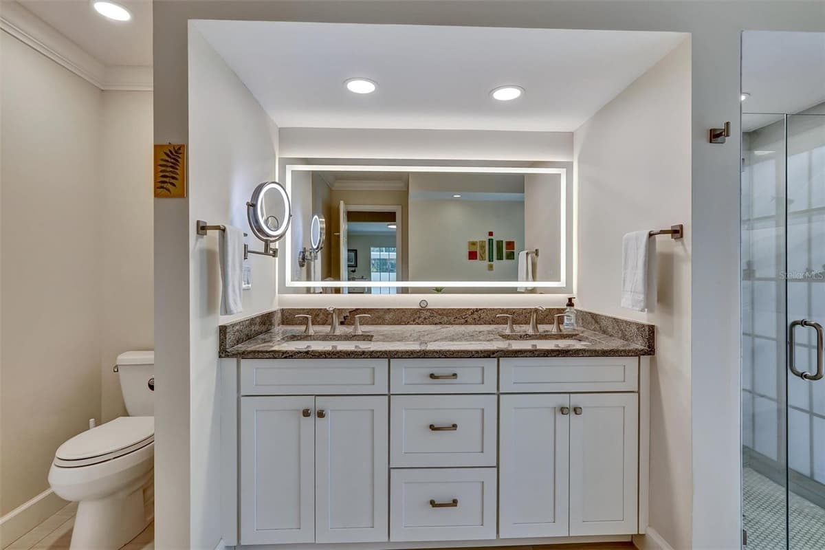 7913 BROADMOOR PINES BOULEVARD — photo 21 of 59