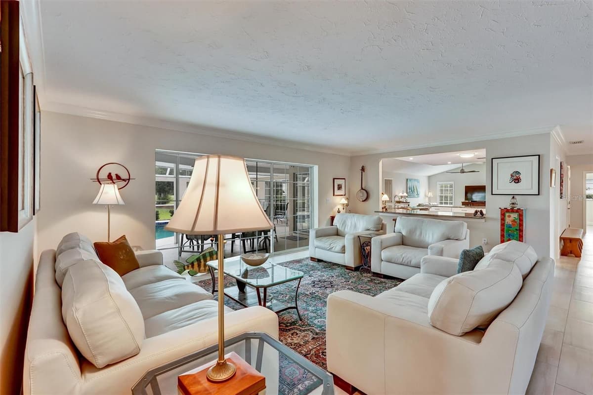 7913 BROADMOOR PINES BOULEVARD — photo 11 of 59
