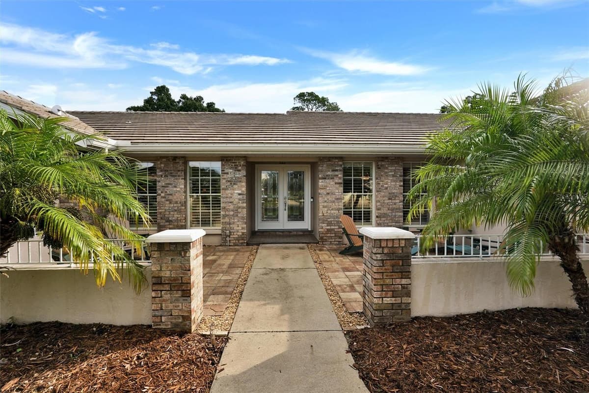 7913 BROADMOOR PINES BOULEVARD — photo 4 of 59