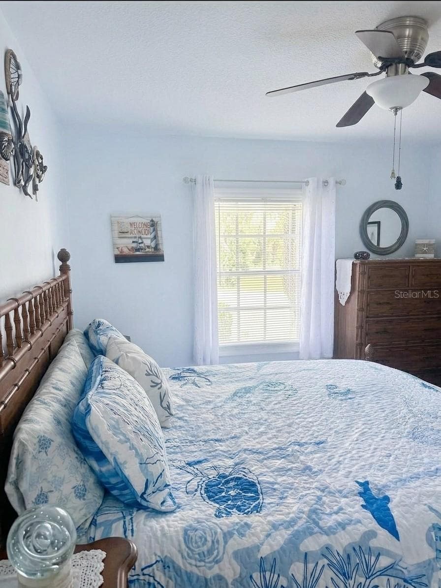 4728 BEACH — photo 17 of 33