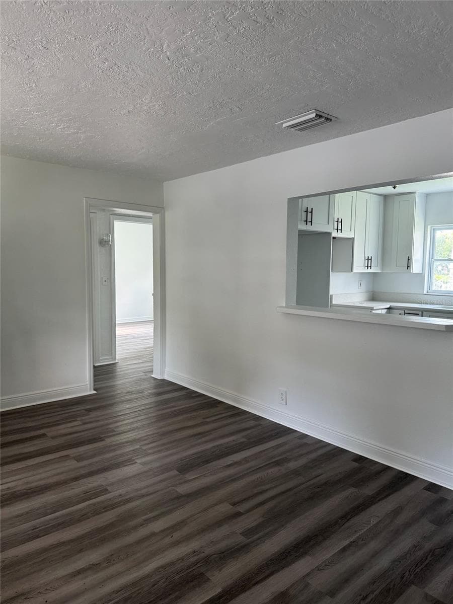 200 FAIRFIELD STREET — photo 3 of 7