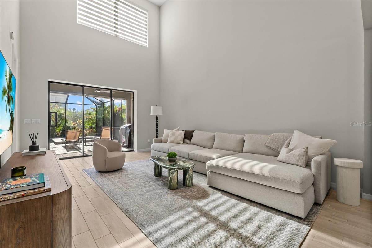 15360 ISLA PALMA LANE — photo 13 of 50