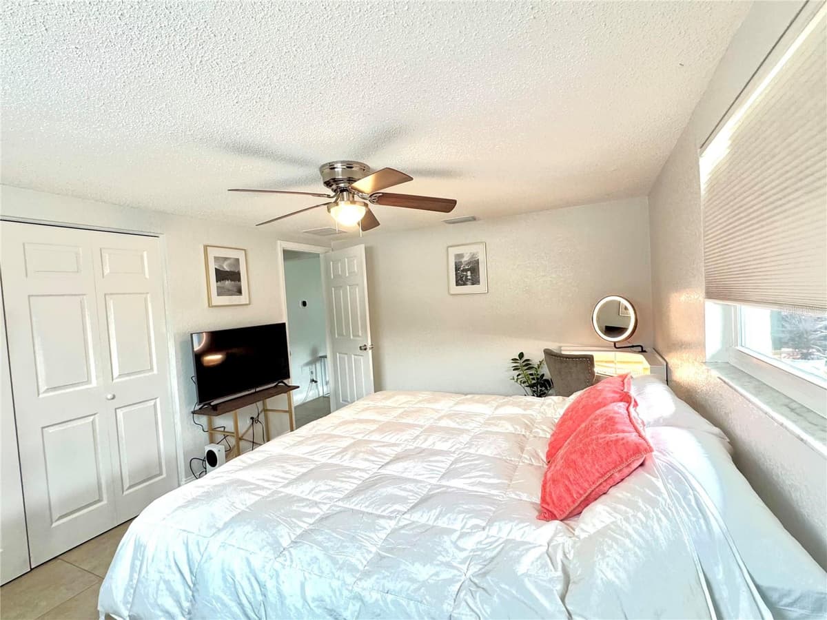 7519 HOLLY LAKE LANE — photo 18 of 31