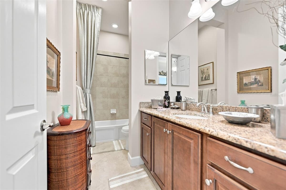 2109 SIFIELD GREENS WAY — photo 34 of 96
