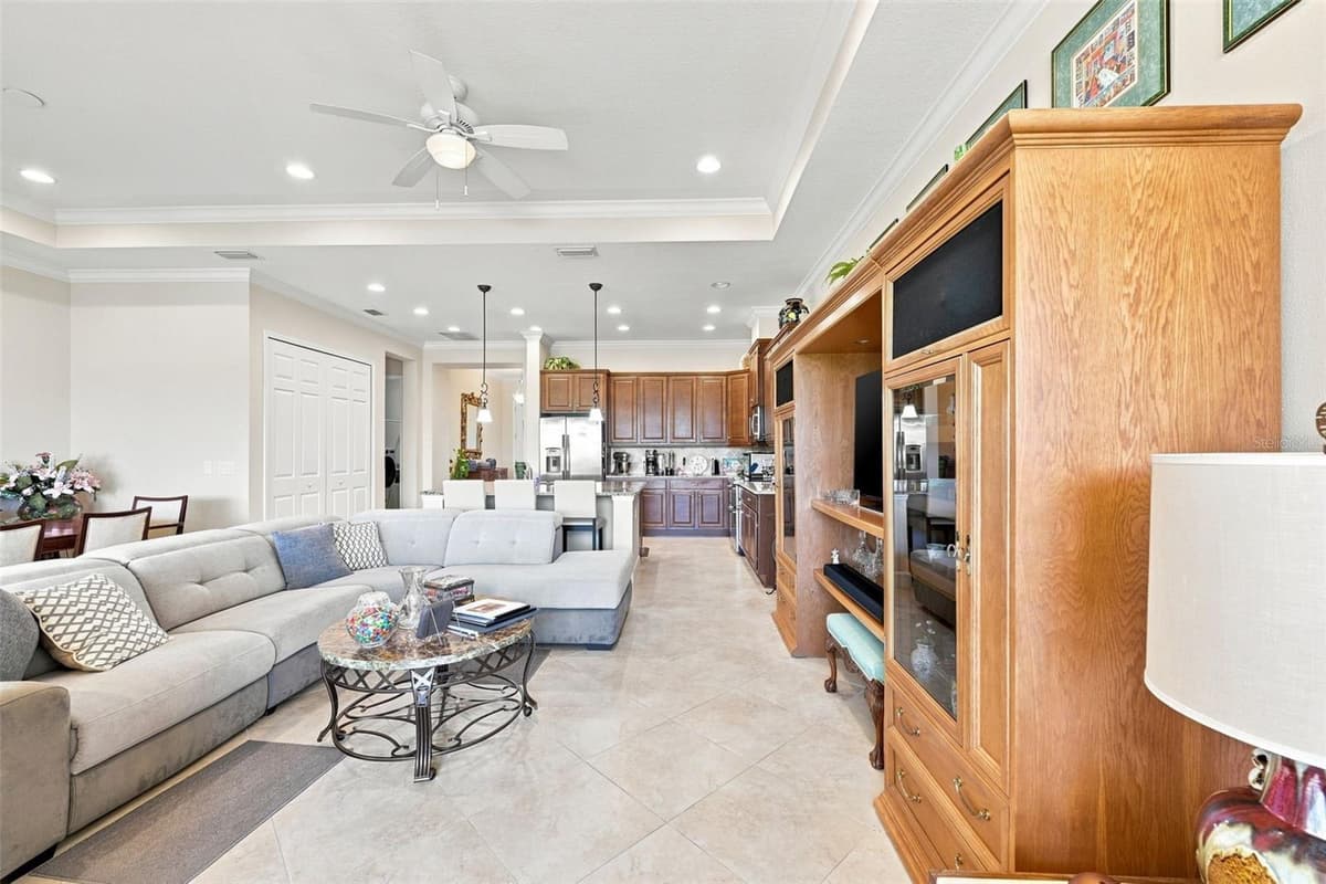 2109 SIFIELD GREENS WAY — photo 19 of 96
