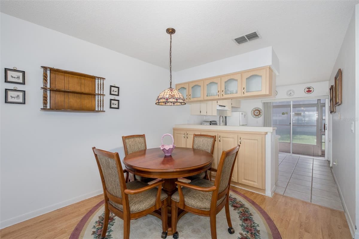 4804 MYRTLE OAK DRIVE — photo 11 of 35