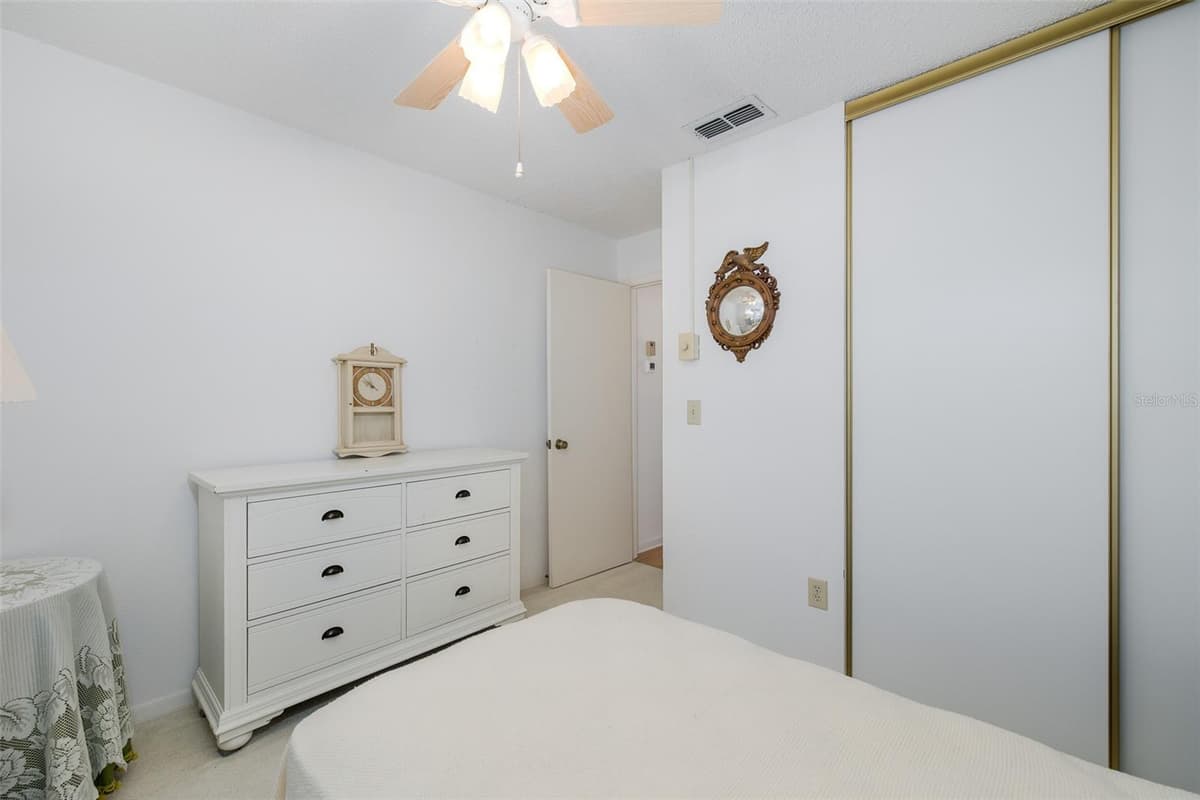 4804 MYRTLE OAK DRIVE — photo 27 of 35