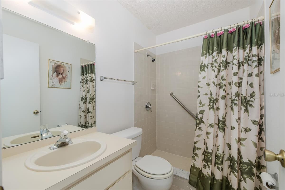 4804 MYRTLE OAK DRIVE — photo 23 of 35