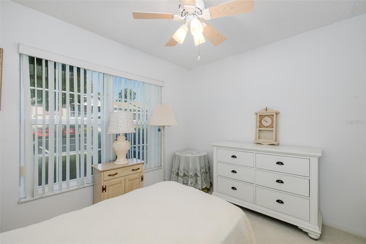 4804 MYRTLE OAK DRIVE — photo 26 of 35
